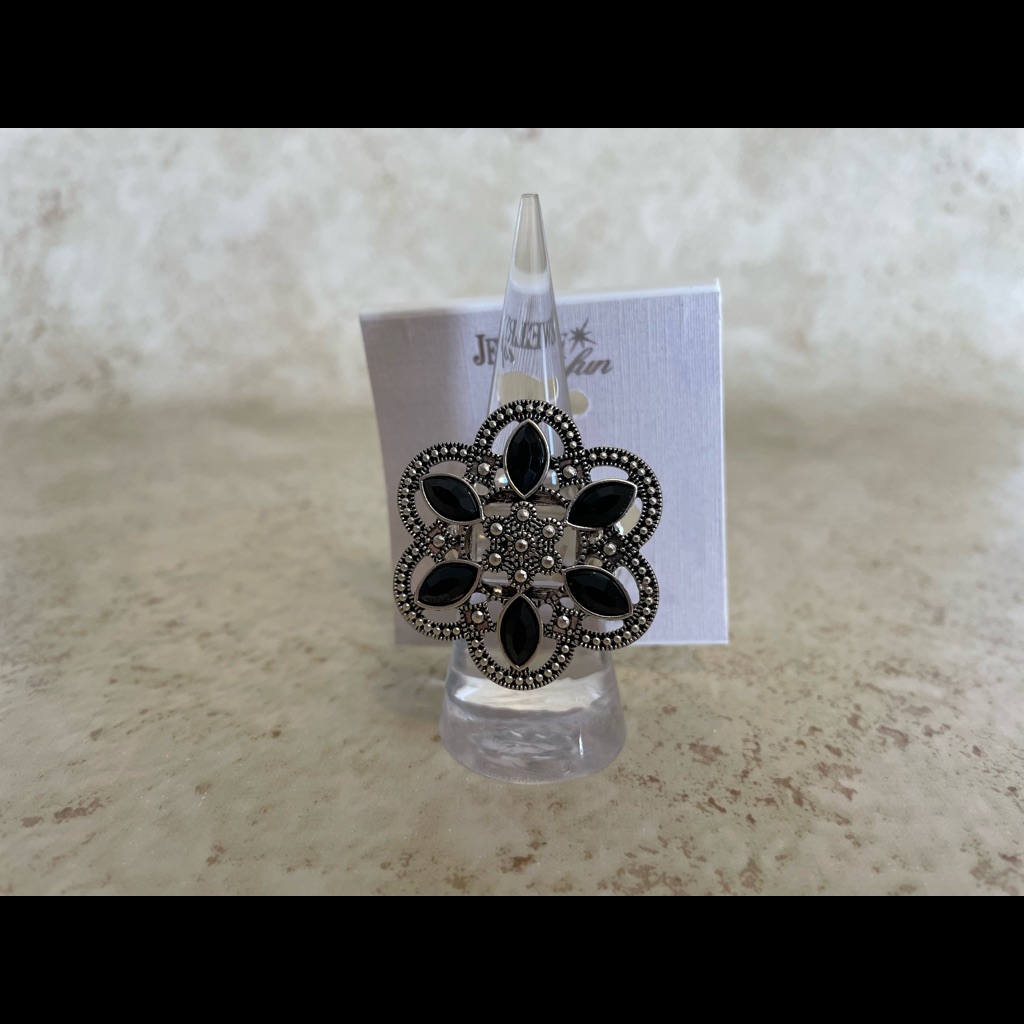 Adjustable Black Ring